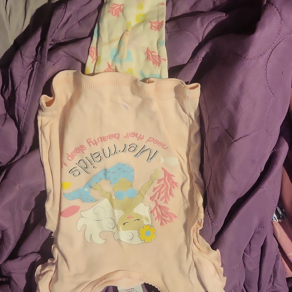 Gently used girls 2T pajama sets
